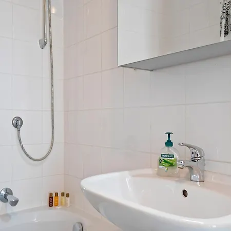 Apartman Near Bergisel Jump, Cleaning Included *
