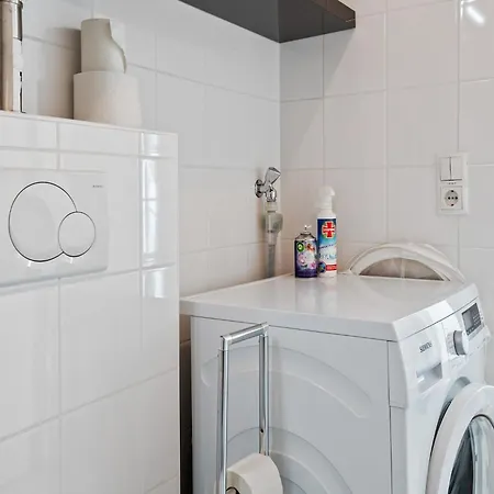 Apartman Near Bergisel Jump, Cleaning Included *