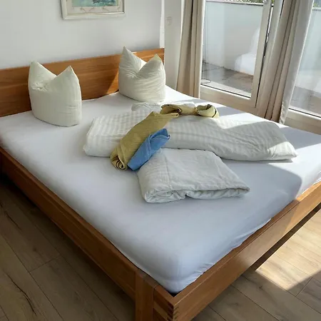 Near Bergisel Jump, Cleaning Included Apartman